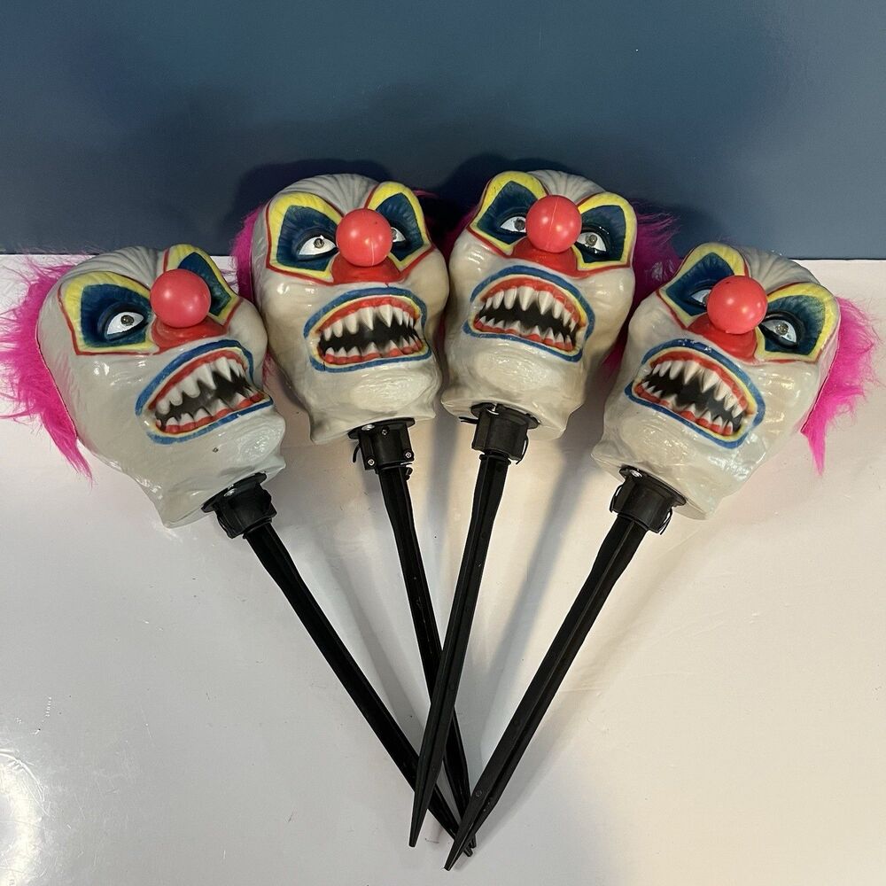 Spirit Halloween Creepy Clown Pathway Markers LED Lights & Sound *Needs Timer